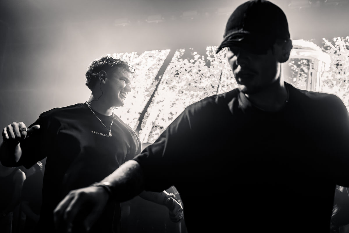 Loading... just a sec